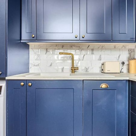 Boutique Modern Royal Mile Apartment Sleeps 4 에든버러 외부 사진