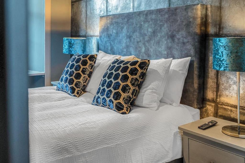 Boutique Modern Royal Mile Apartment Sleeps 4 에든버러 외부 사진
